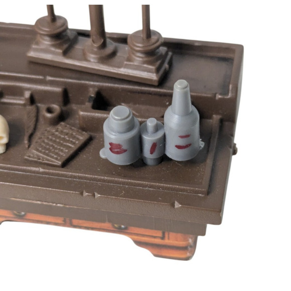 Hero Quest Board Game Parts Fireplace Alchemists Bench Sorcerers Table 1990 MB - Picture 4 of 9